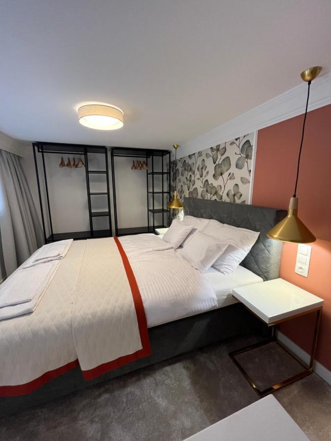 Central Gallery Apartment Debrecen Exterior foto