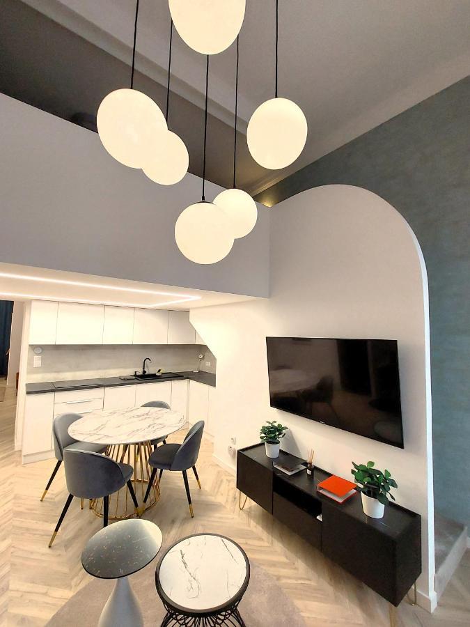 Central Gallery Apartment Debrecen Exterior foto